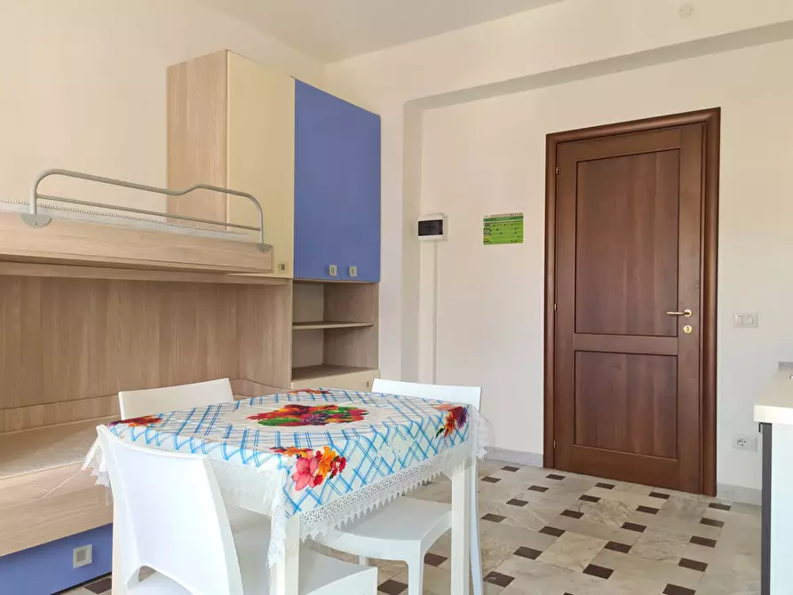 Immagine 3 di Appartamento in affitto  in viale Crotone 9 a Catanzaro