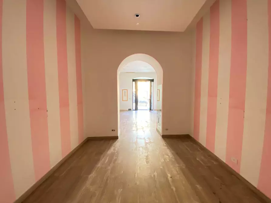 Immagine 1 di Negozio in affitto  in Corso Giuseppe Mazzini 200 a Catanzaro