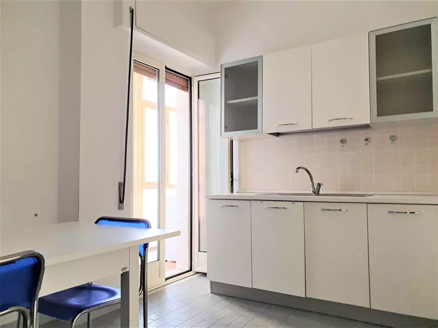 Immagine 3 di Appartamento in affitto  in via Lungomare Stefano Pugliese 65 a Catanzaro