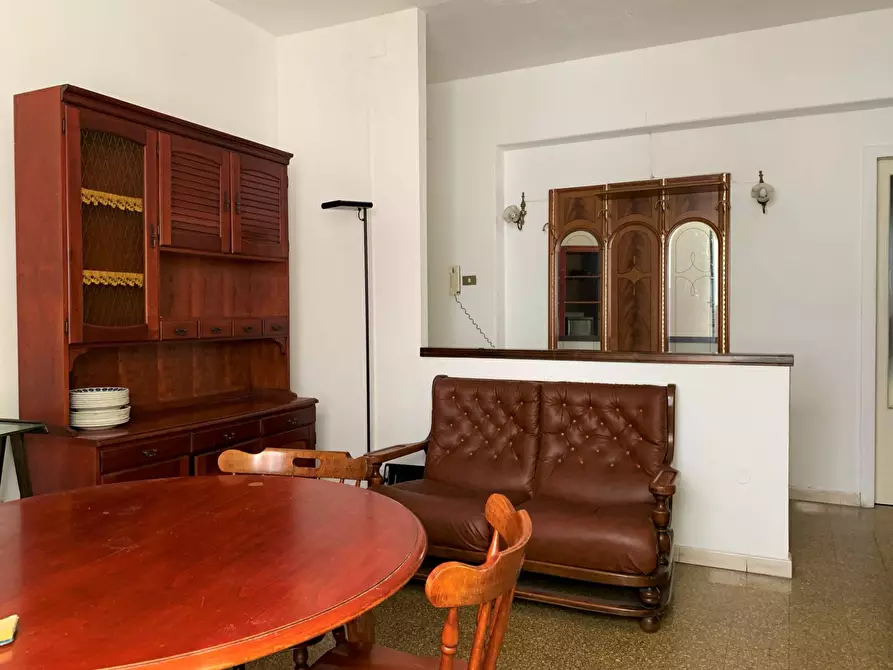 Immagine 5 di Appartamento in affitto  in via Francesco Acri 60 a Catanzaro