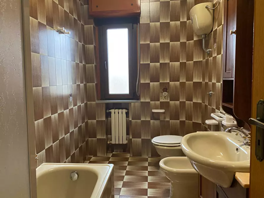 Immagine 12 di Camera in affitto  in Traversa VII Viale Crotone 8 a Catanzaro