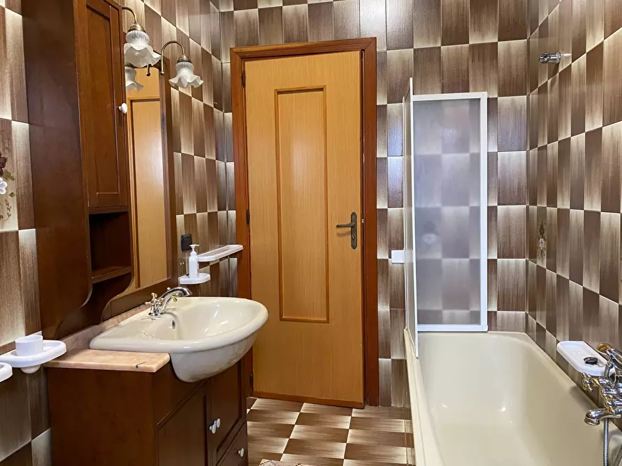 Immagine 14 di Camera in affitto  in Traversa VII Viale Crotone 8 a Catanzaro