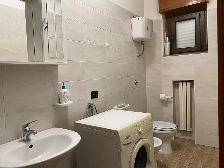 Immagine 18 di Camera in affitto  in Traversa VII Viale Crotone 8 a Catanzaro