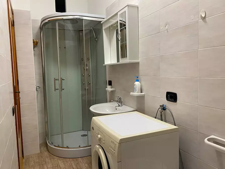 Immagine 19 di Camera in affitto  in Traversa VII Viale Crotone 8 a Catanzaro