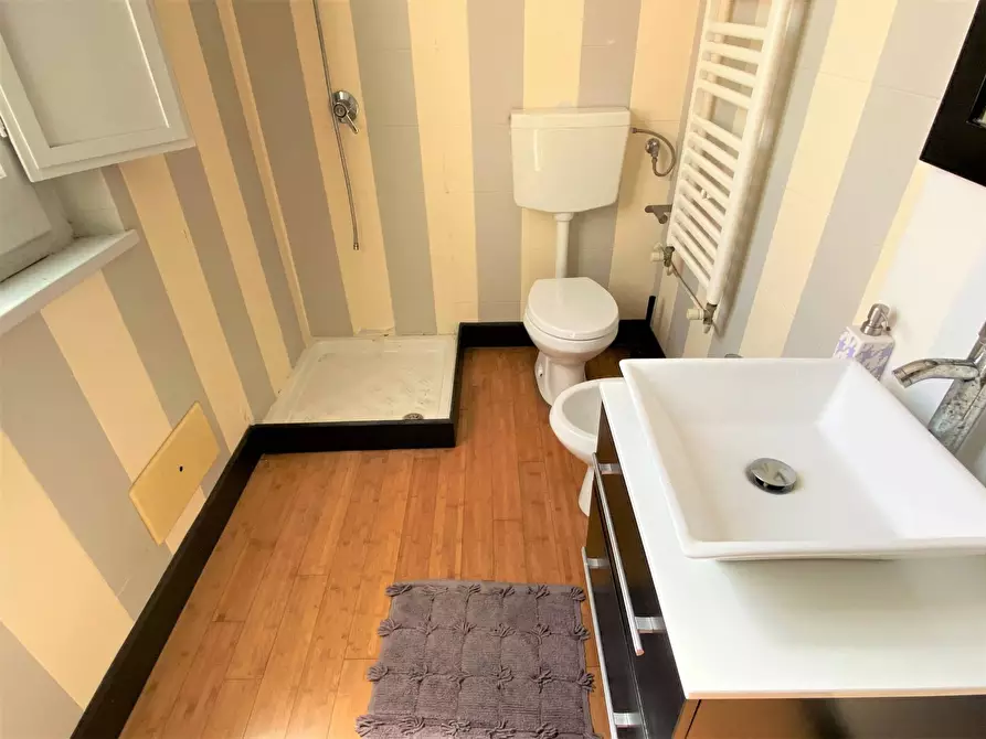 Immagine 7 di Casa indipendente in vendita  in Via Santa Maria a Catanzaro