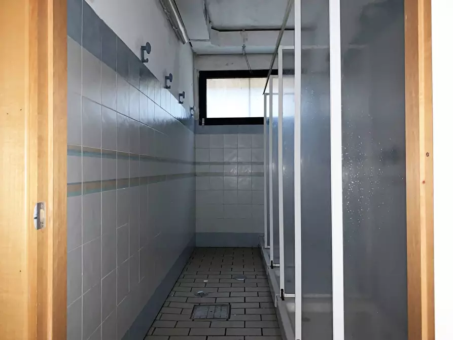 Immagine 11 di Ufficio in affitto  in viale Barlaam da Seminara a Catanzaro