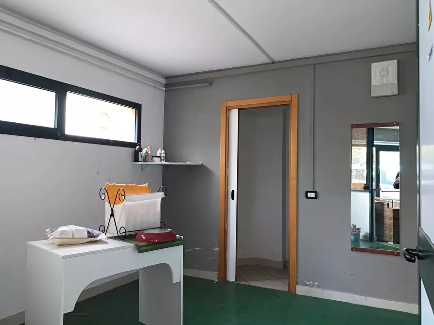 Immagine 5 di Ufficio in affitto  in viale Barlaam da Seminara a Catanzaro