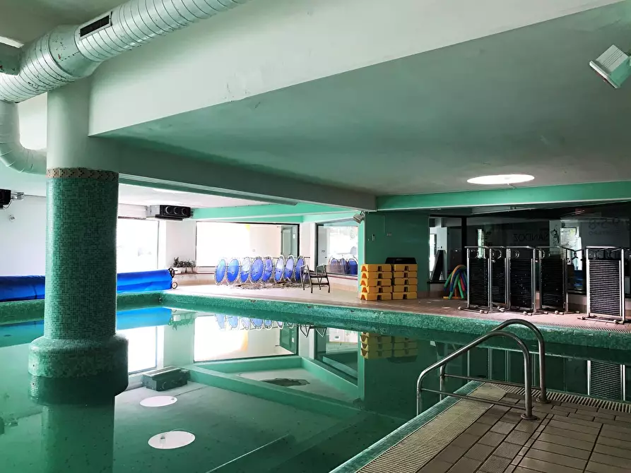 Immagine 1 di Ufficio in affitto  in viale Barlaam da Seminara a Catanzaro