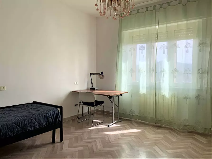 Immagine 10 di Camera in affitto  in via Fratelli Bandiera 26 a Catanzaro
