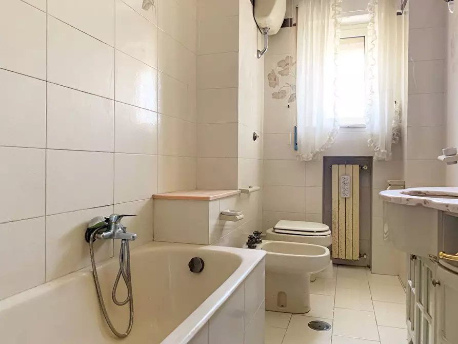 Immagine 12 di Camera in affitto  in via Fratelli Bandiera 26 a Catanzaro
