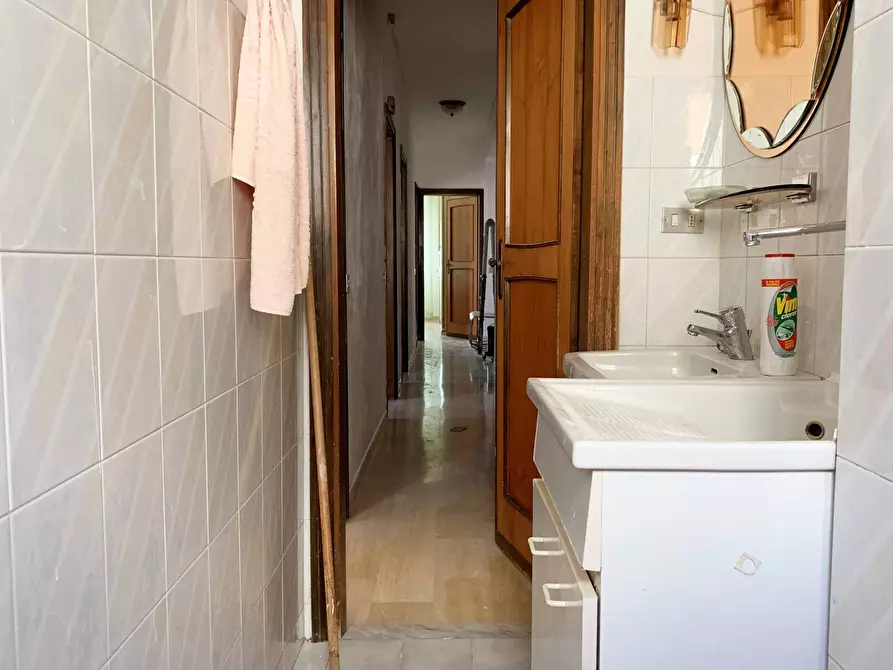 Immagine 8 di Camera in affitto  in via Fratelli Bandiera 26 a Catanzaro