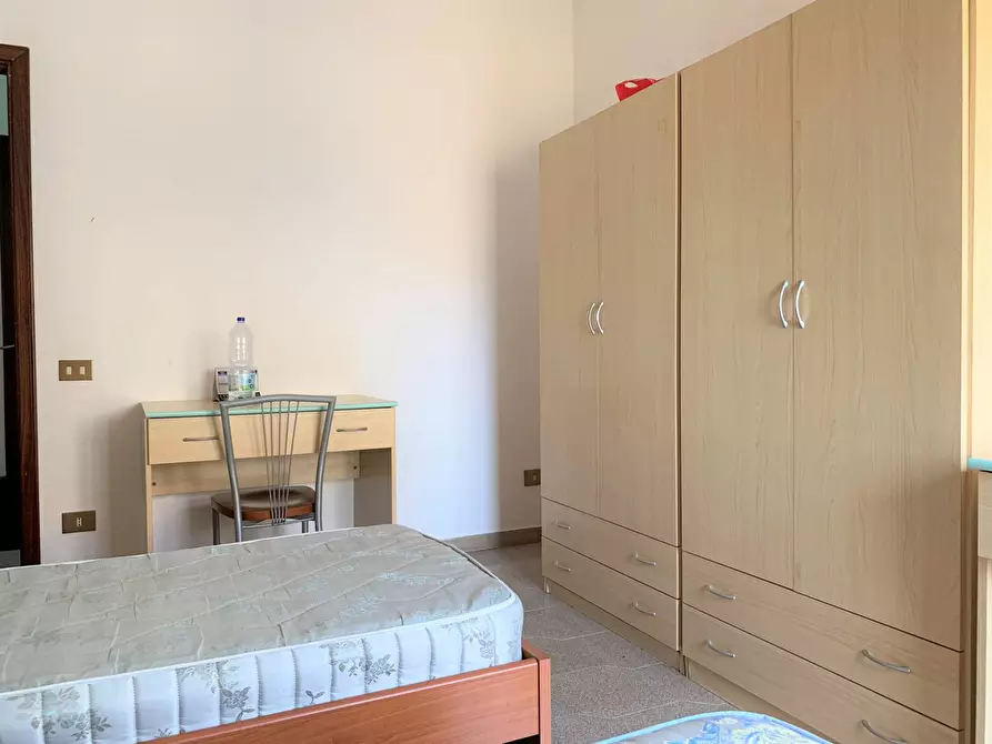 Immagine 12 di Camera in affitto  in via Francesco Paglia a Catanzaro