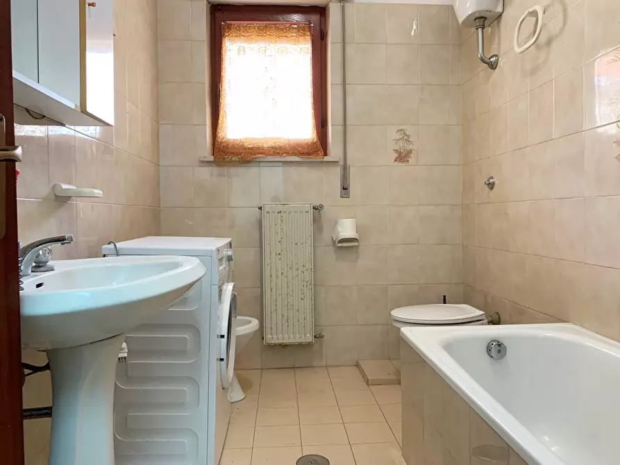 Immagine 13 di Camera in affitto  in via Francesco Paglia a Catanzaro