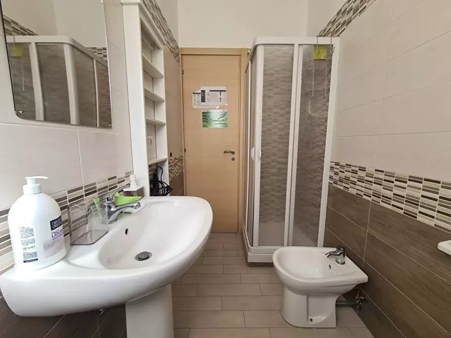 Immagine 10 di Camera in affitto  in Viale crotone a Catanzaro