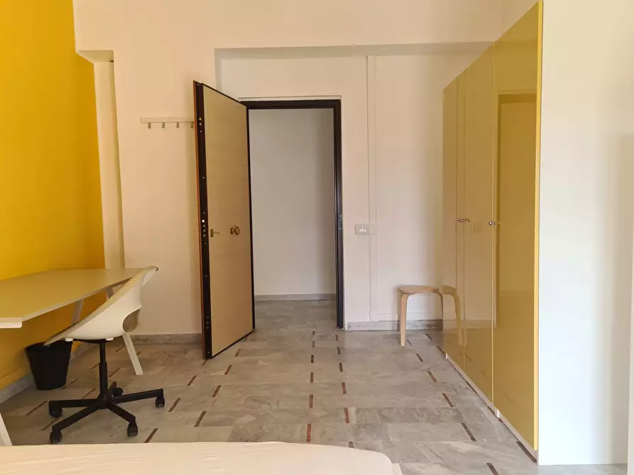 Immagine 6 di Camera in affitto  in Viale crotone a Catanzaro