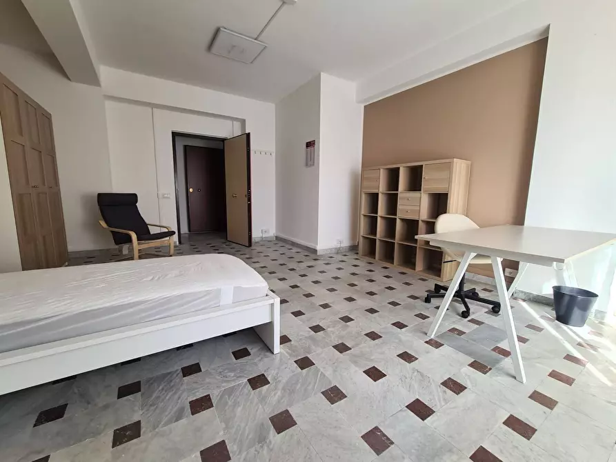 Immagine 2 di Camera in affitto  in Viale crotone a Catanzaro