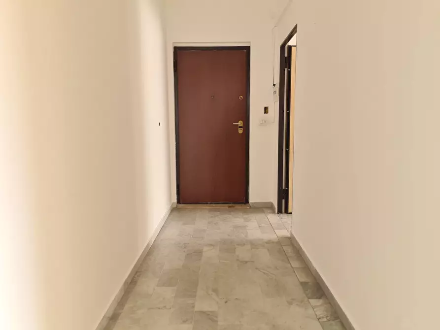 Immagine 11 di Camera in affitto  in Viale crotone a Catanzaro