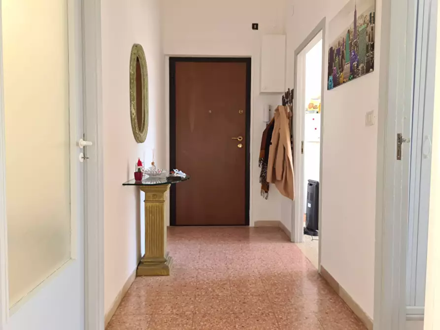Immagine 13 di Appartamento in affitto  in via delle Repubbliche Marinare 17 a Catanzaro