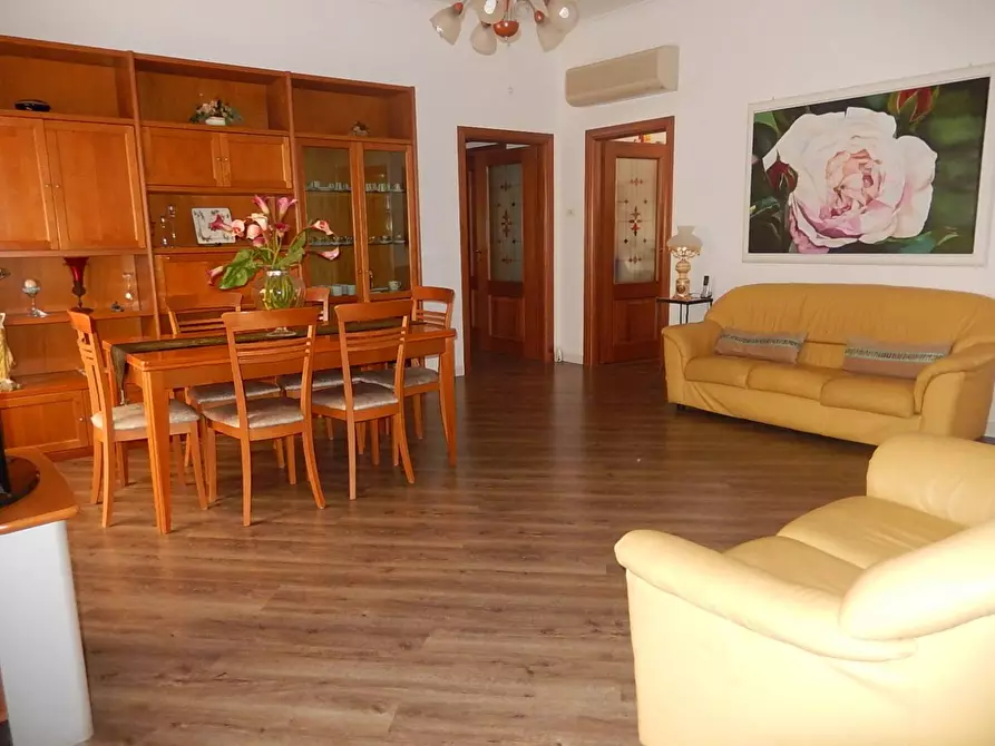 Immagine 1 di Camera in affitto  in Via Cosenza a Catanzaro