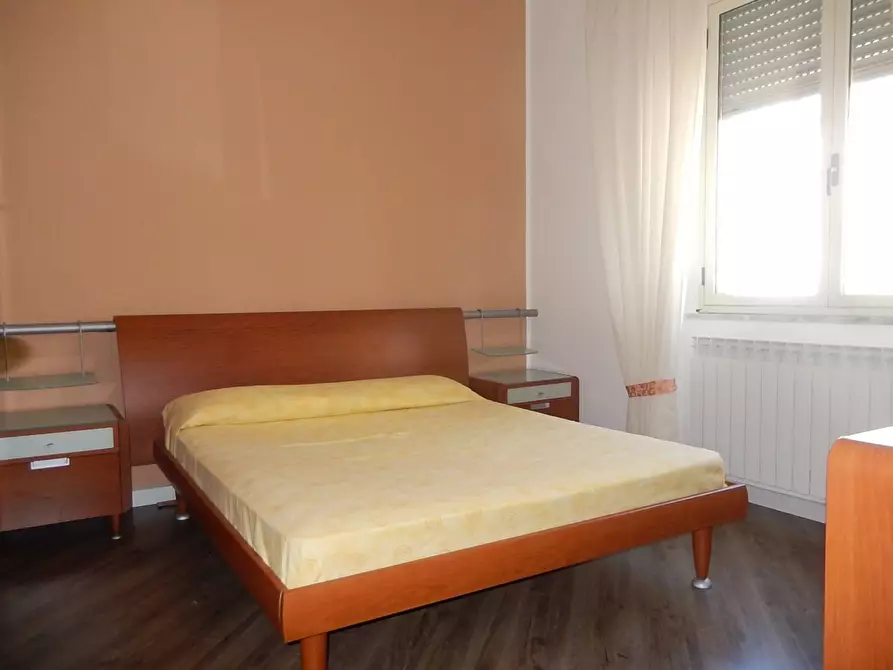 Immagine 8 di Camera in affitto  in Via Cosenza a Catanzaro