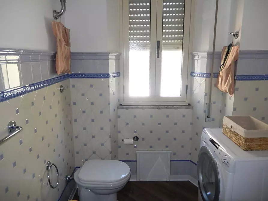 Immagine 10 di Camera in affitto  in Via Cosenza a Catanzaro