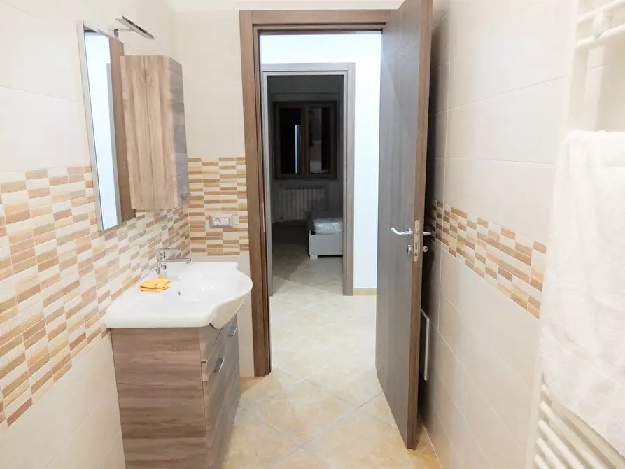 Immagine 10 di Camera in affitto  in Via Lungomare a Catanzaro