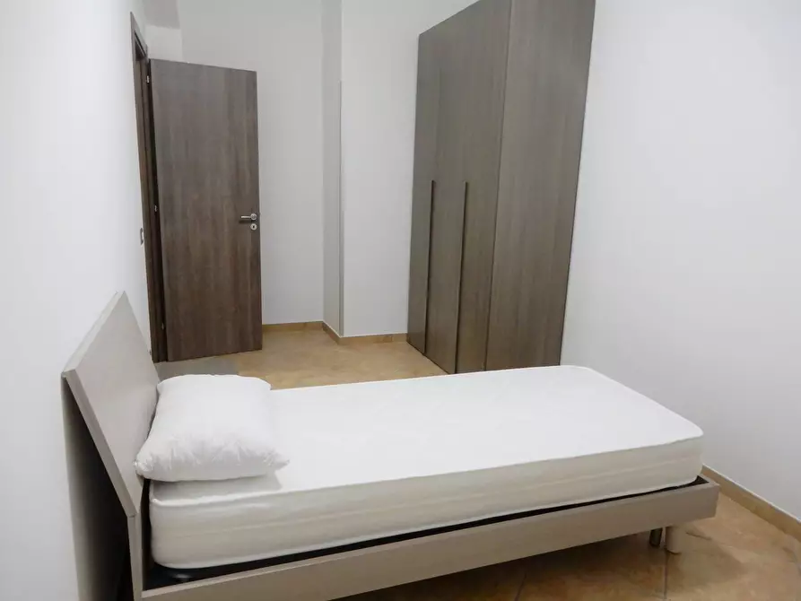 Immagine 16 di Camera in affitto  in Via Lungomare a Catanzaro