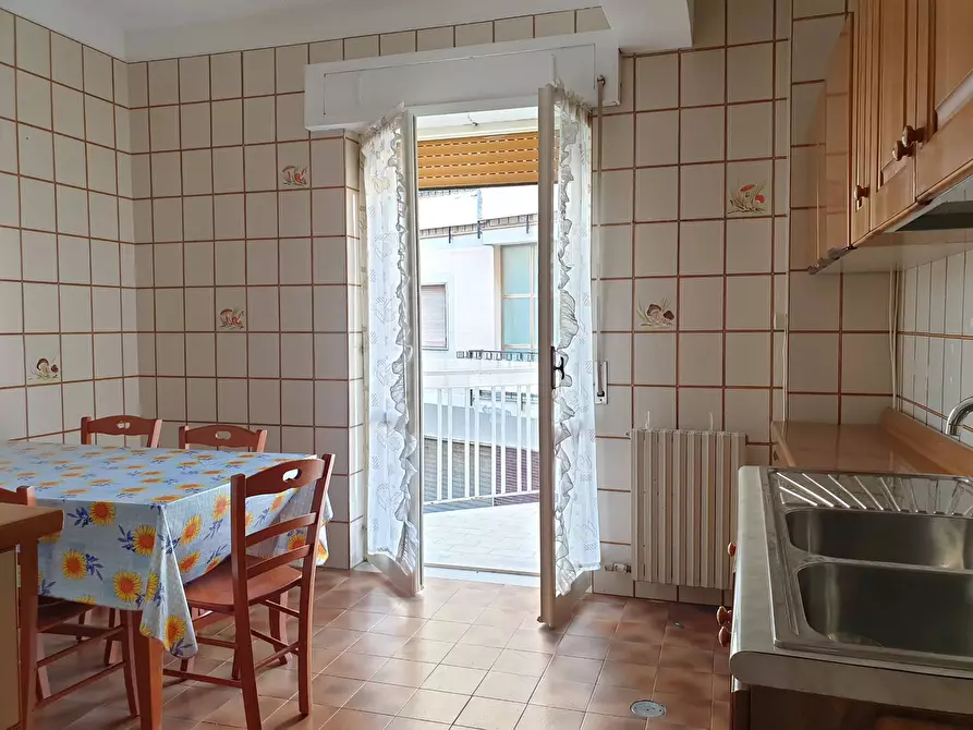 Immagine 4 di Appartamento in affitto  in via Fiume a Catanzaro