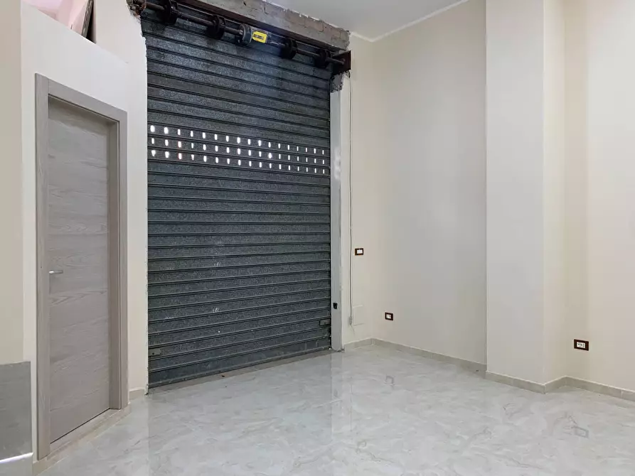 Immagine 4 di Magazzino in affitto  in via Monsignor Armando Fares a Catanzaro