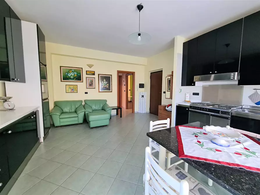 Immagine 2 di Appartamento in affitto  in Viale Crotone a Catanzaro