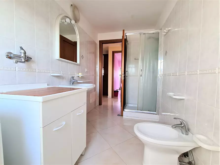 Immagine 8 di Appartamento in affitto  in Viale Crotone 147 a Catanzaro