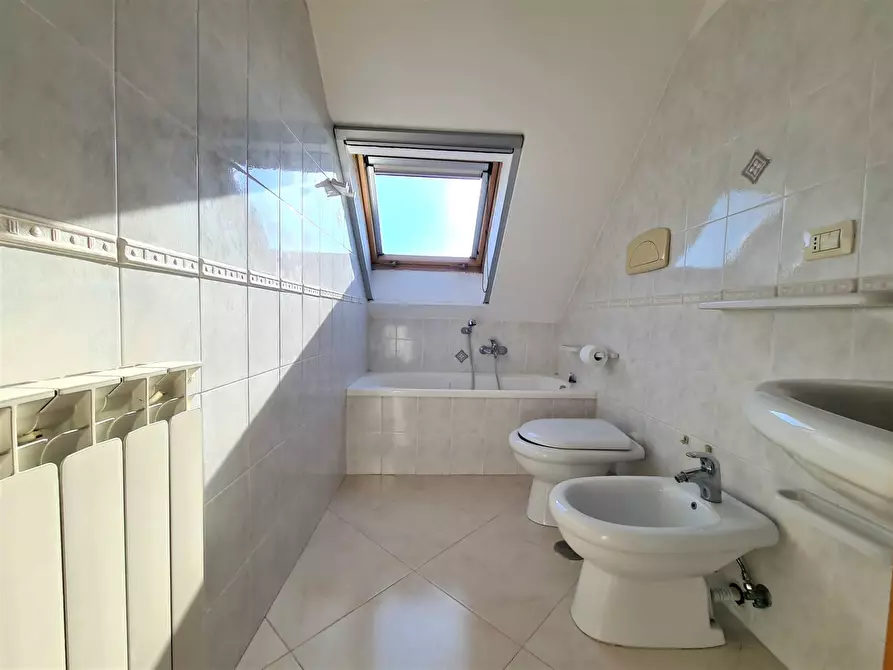 Immagine 11 di Appartamento in affitto  in Viale Crotone 147 a Catanzaro