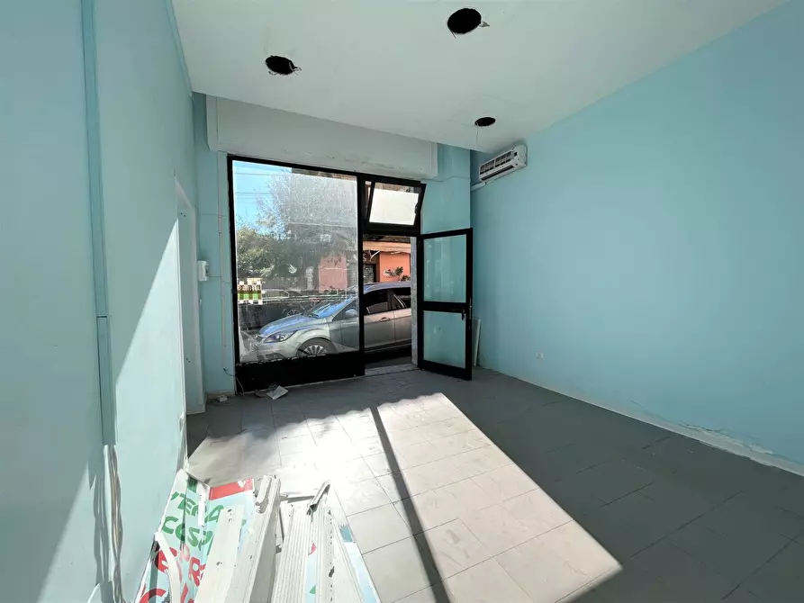 Immagine 1 di Negozio in affitto  in Via Santa Maria 113 a Catanzaro