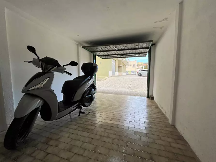 Immagine 3 di Box auto in affitto  in Viale Crotone 188 a Catanzaro