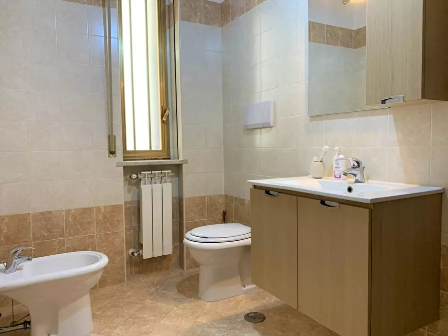 Immagine 11 di Appartamento in affitto  in via Luigi Pascali a Catanzaro