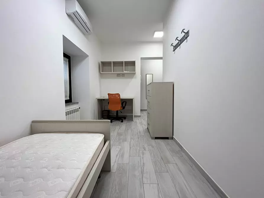 Immagine 6 di Camera in affitto  in via Genova 2 a Catanzaro