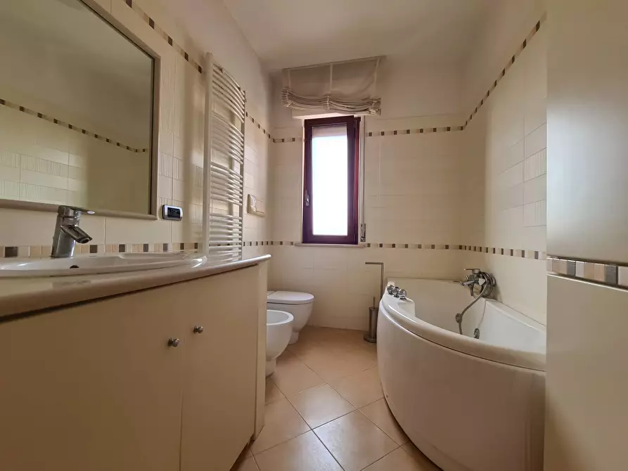 Immagine 14 di Camera in affitto  in Via Ravenna a Catanzaro