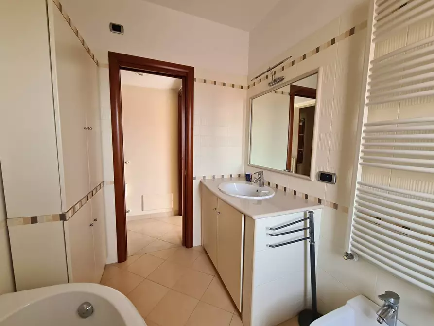 Immagine 15 di Camera in affitto  in Via Ravenna a Catanzaro