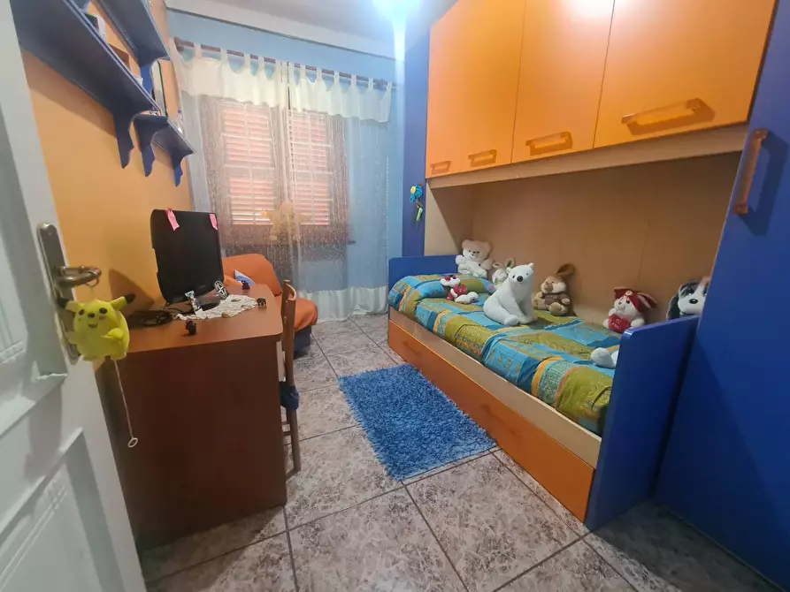 Immagine 10 di Appartamento in vendita  in Via Pirandello a Amaroni