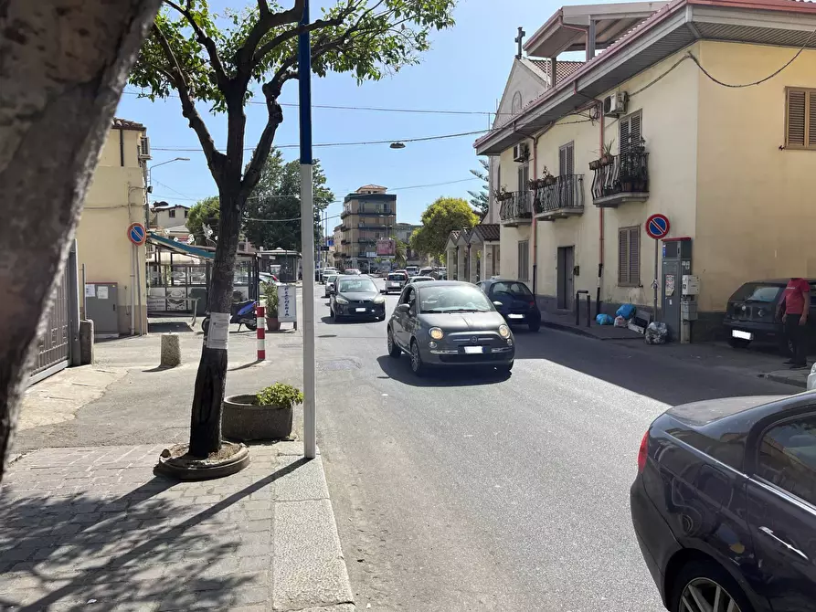 Immagine 5 di Negozio in affitto  in via Corace 39 a Catanzaro