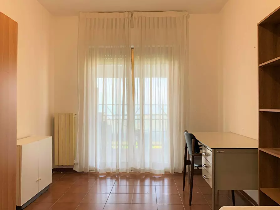 Immagine 16 di Camera in affitto  in via Michele Torcia a Catanzaro