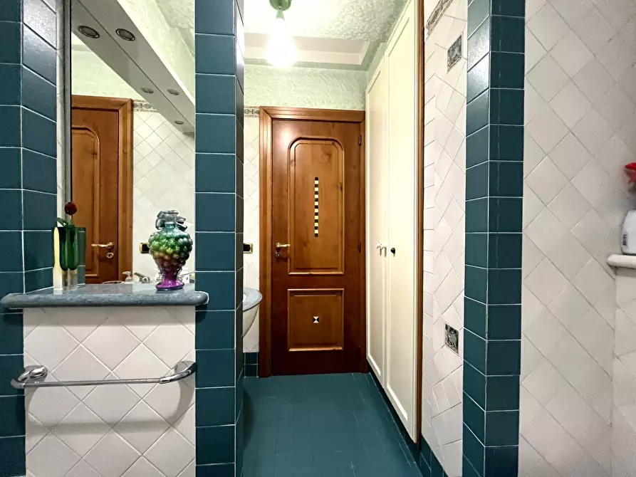 Immagine 10 di Appartamento in affitto  in via Edmondo Buccarelli 49 a Catanzaro