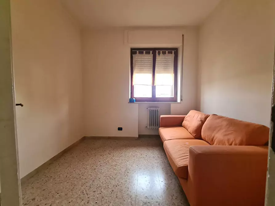 Immagine 12 di Camera in affitto  in Via Stretto Antico 8A a Catanzaro