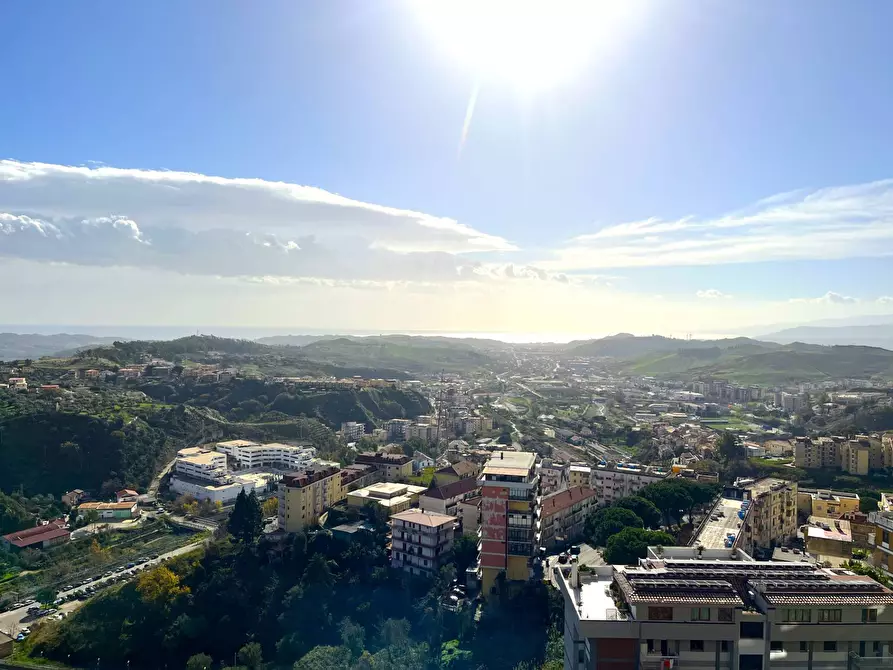 Immagine 12 di Appartamento in affitto  in via Francesco Cilea a Catanzaro