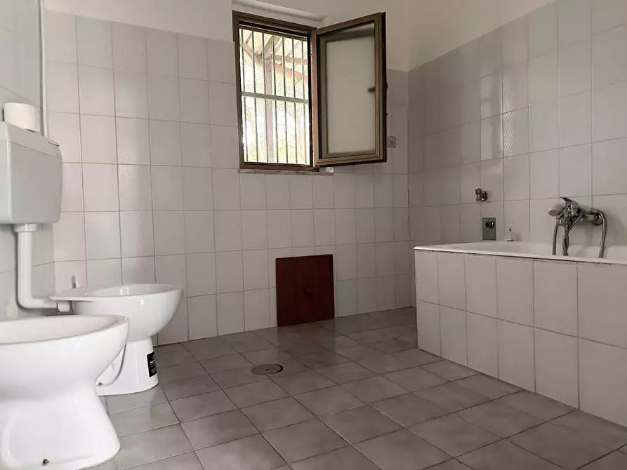 Immagine 7 di Villa in vendita  in Via Fiume Busento 114 a Catanzaro