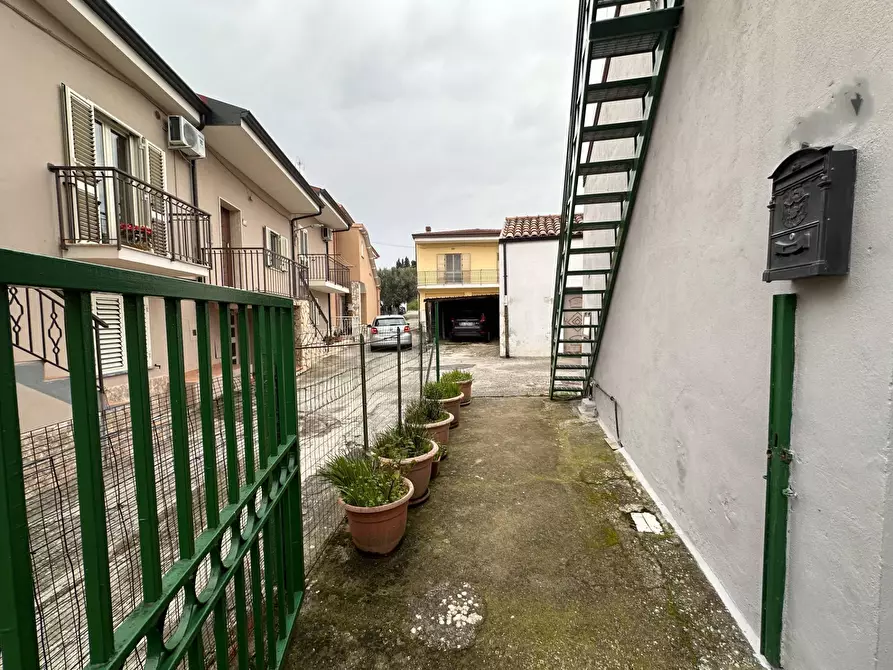 Immagine 13 di Villa in vendita  in Via Fiume Busento 114 a Catanzaro