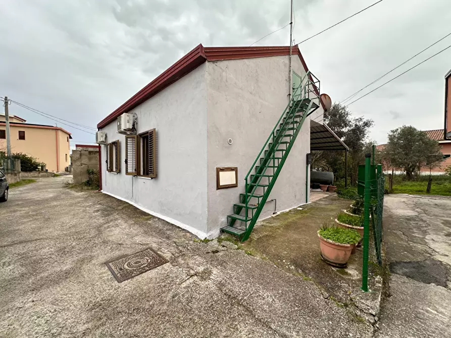Immagine 12 di Villa in vendita  in Via Fiume Busento 114 a Catanzaro