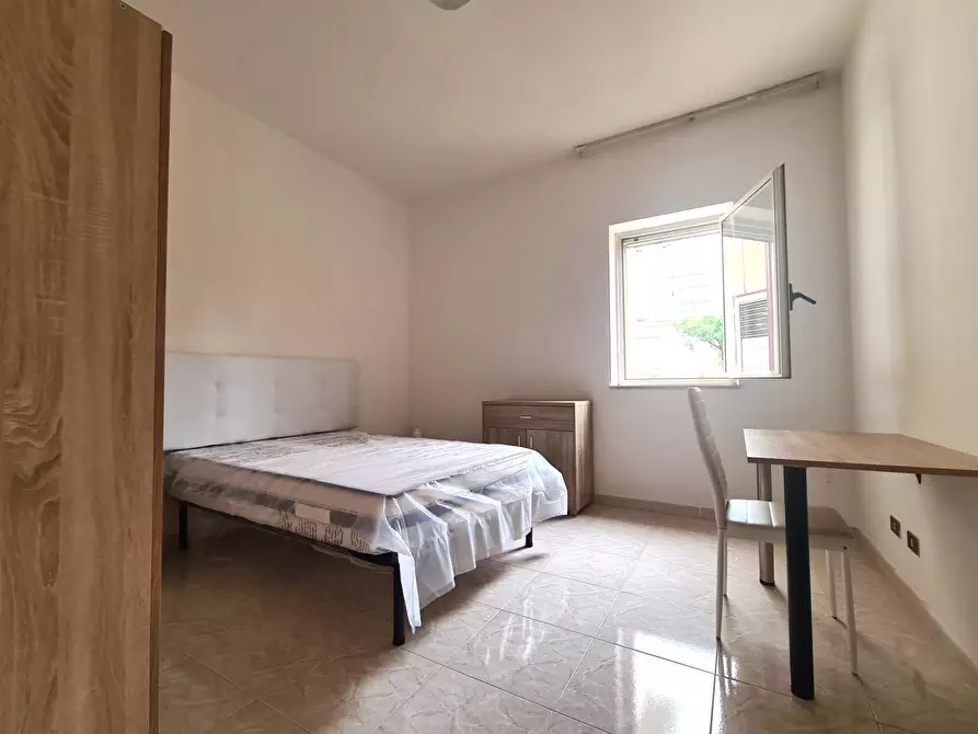 Immagine 8 di Camera in affitto  in Via Carlo Pisacane a Catanzaro
