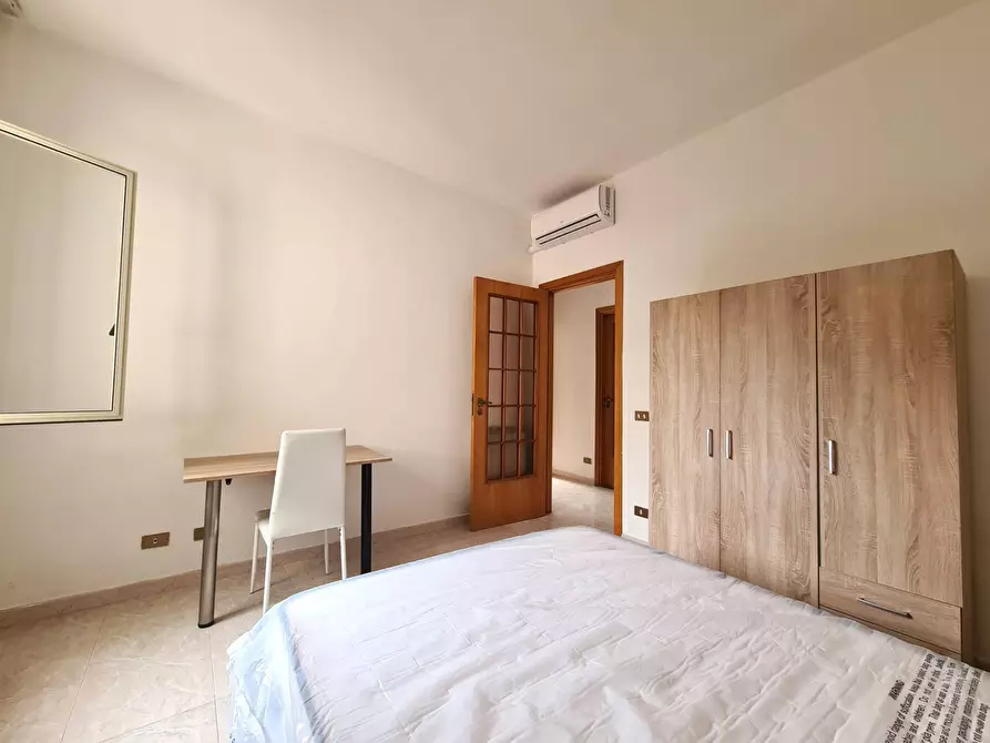 Immagine 9 di Camera in affitto  in Via Carlo Pisacane a Catanzaro