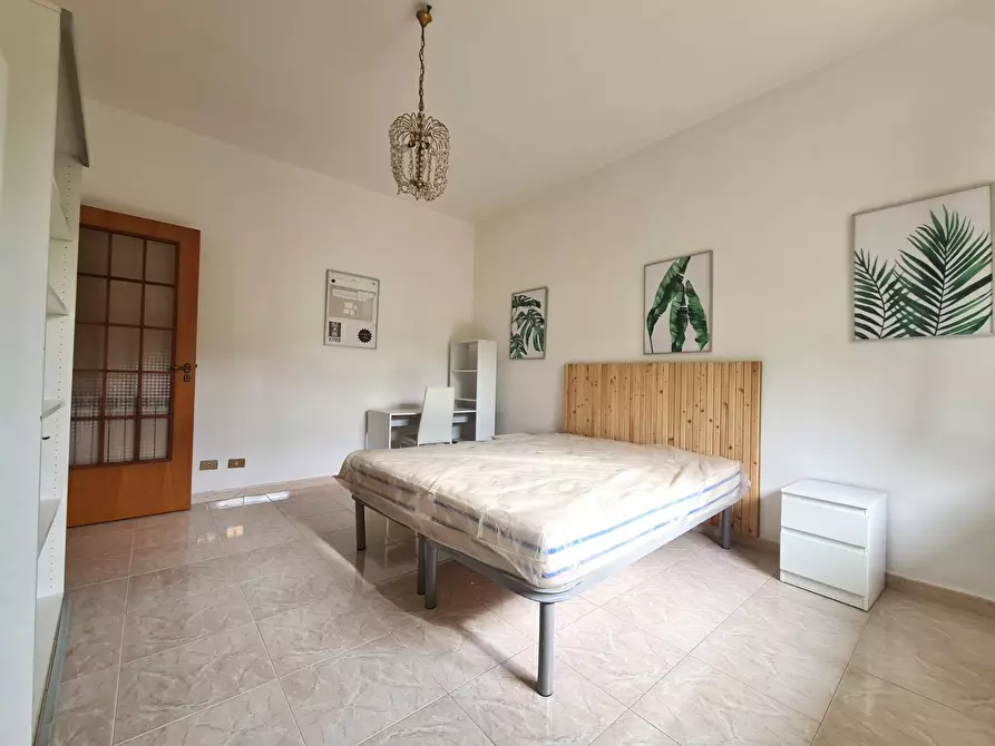 Immagine 5 di Camera in affitto  in Via Carlo Pisacane a Catanzaro